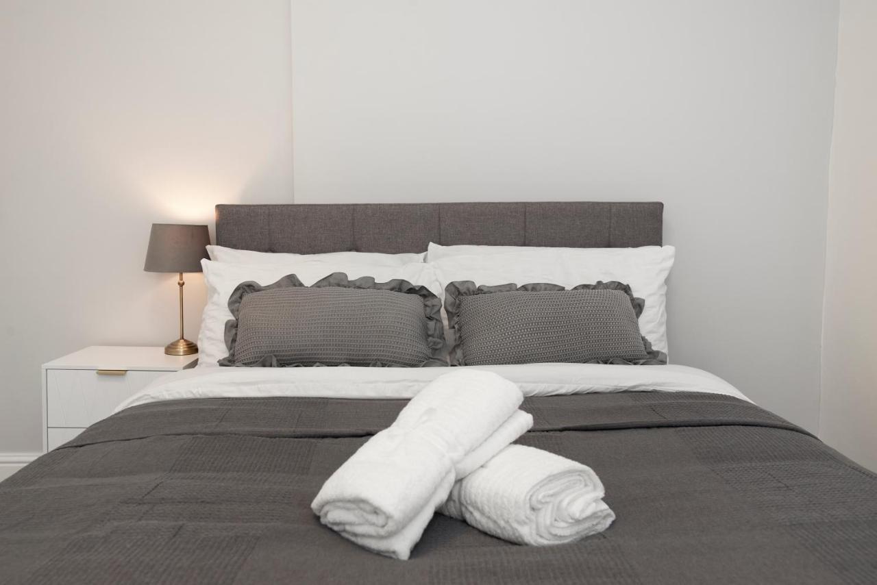 Excellent, Three Bedroom North London Apartment With Free Parking Buitenkant foto